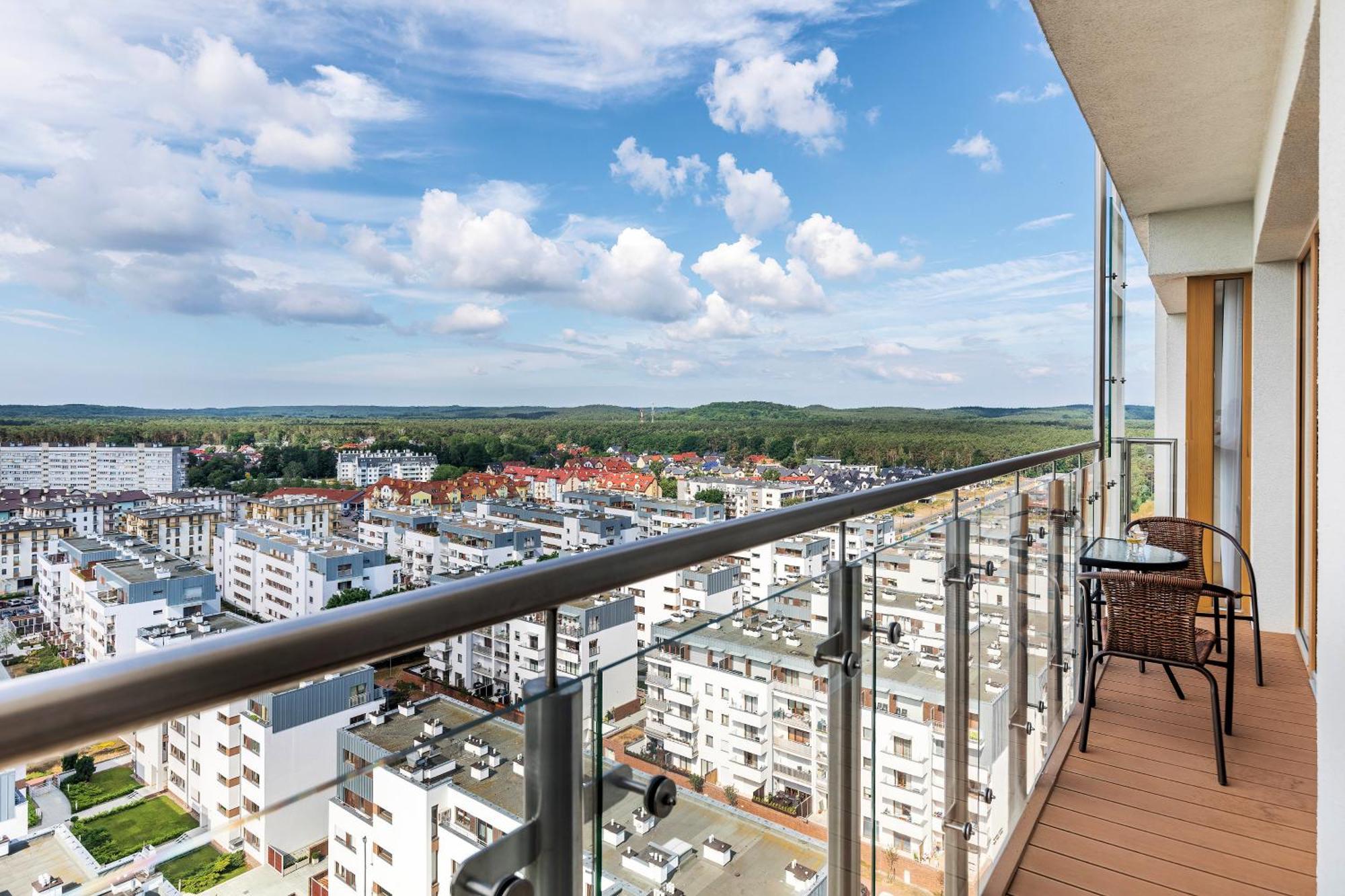 Platan Tower Baltic & More Apartments Swinoujscie Ngoại thất bức ảnh